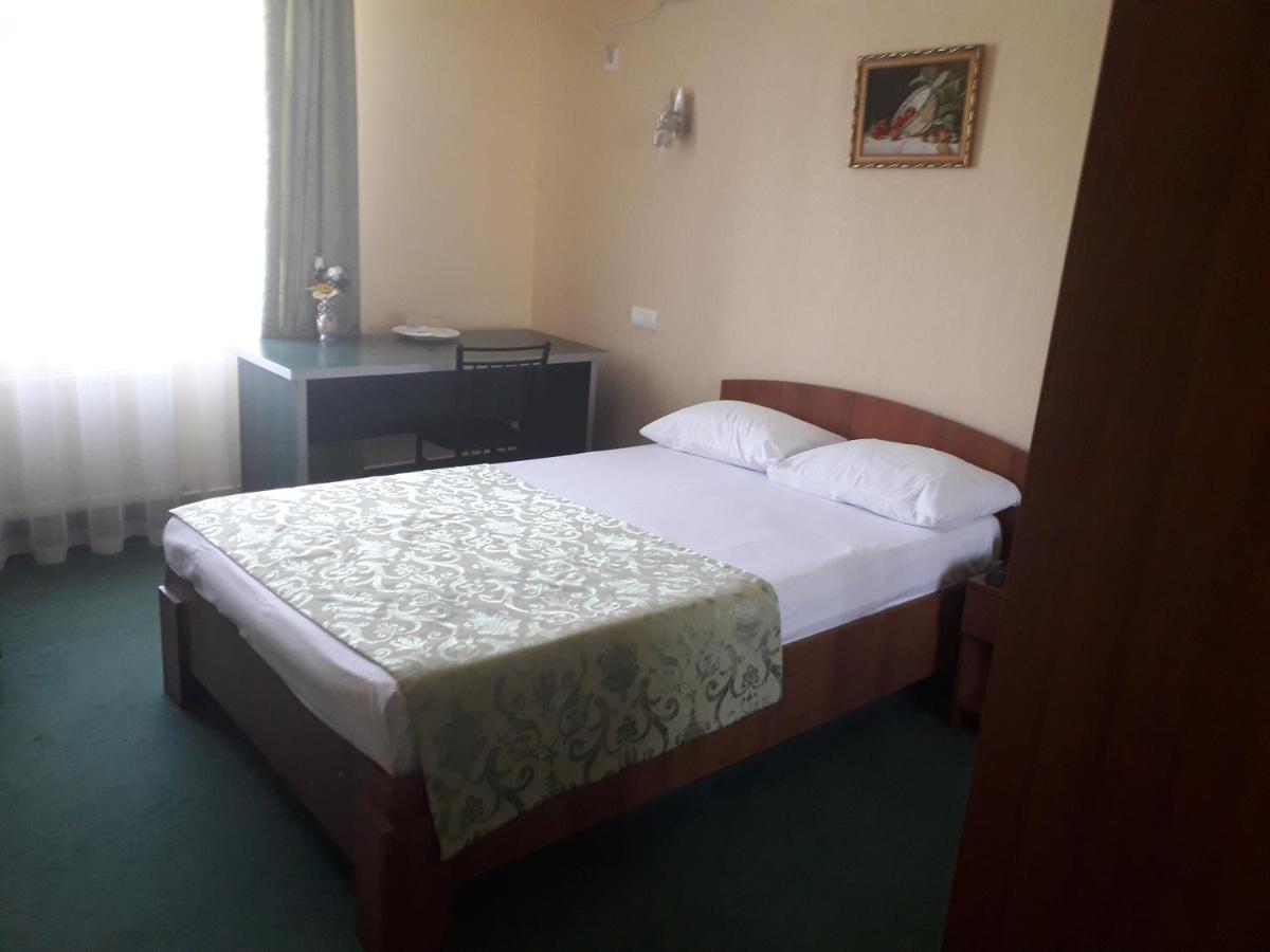 Vila Verde Ungheni Luaran gambar